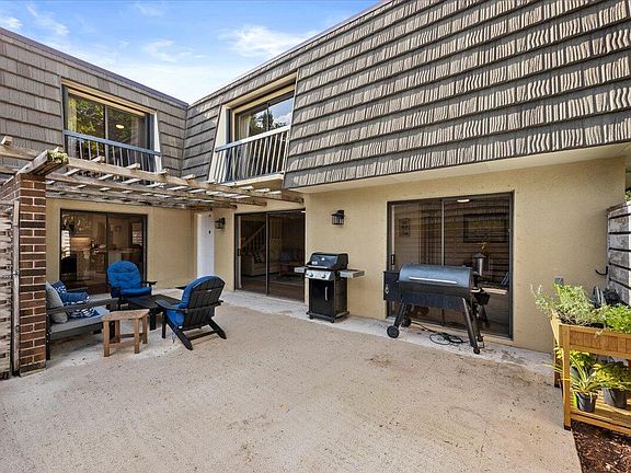 4th image of 522 5th Terrace