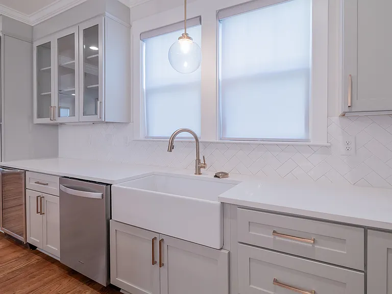 1005 State St — Photo 14