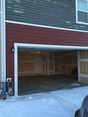 236 Fox Hills Dr — Photo 2