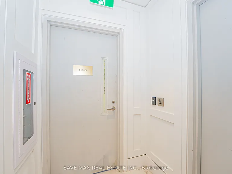 4010 Eglinton Ave W #615 — Photo 30