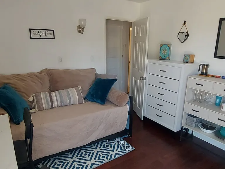 224 F St #4 — Photo 2