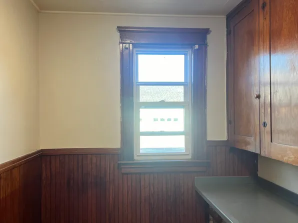420 Wood Ave Floor 1, Woonsocket, RI 02895