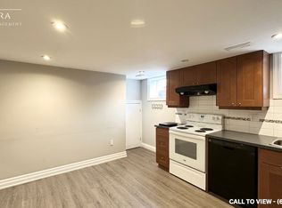 240 Markham Rd #2, Toronto, ON M1J 3C2