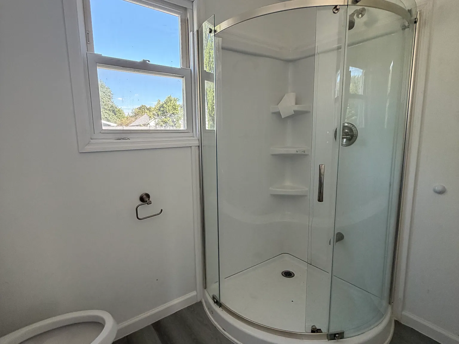 4 bed, 1344 sqft, $2,000 — Photo 4