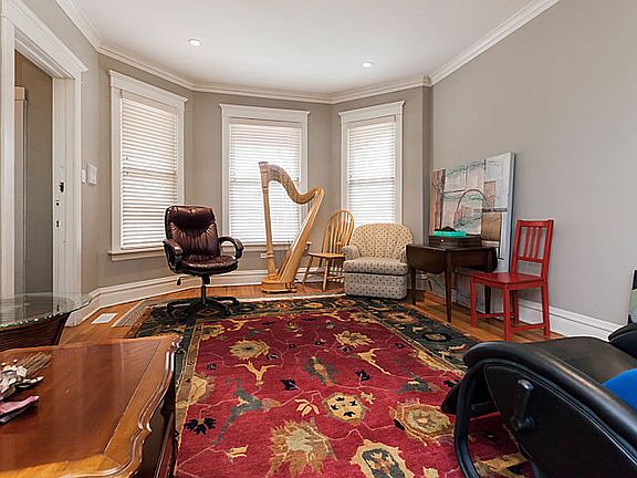 4th image of 4452 N Saint Louis Ave #1