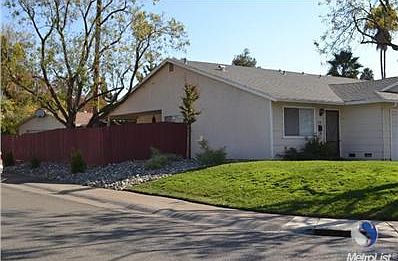 2nd image of 4001 Vosburg St