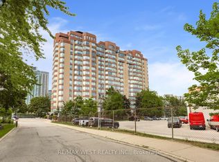 25 Fairview Rd W #1410, Mississauga, ON L5B3Y8