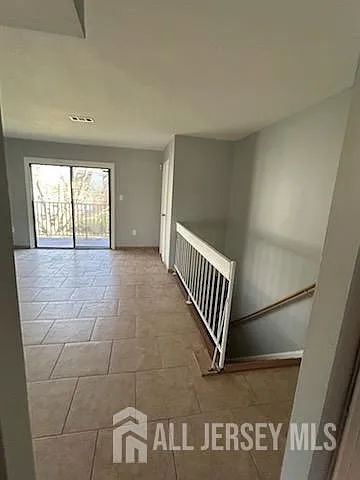 212 N Oaks Blvd — Photo 10