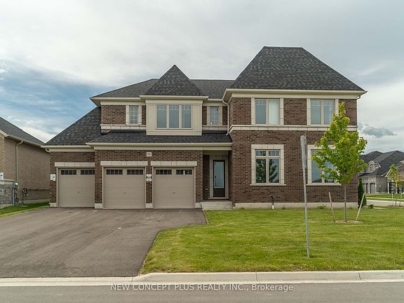 2nd image of 44 Orchid Cres