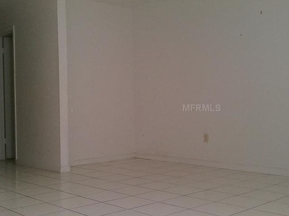 2nd image of 2025 Ludlow Ln #3402