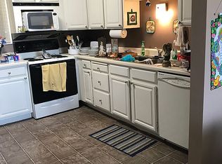 1823 W 4th Ave APT 112, Holdrege, NE 68949