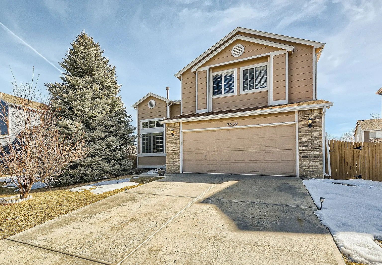 5552 South Yakima Street — Photo 2