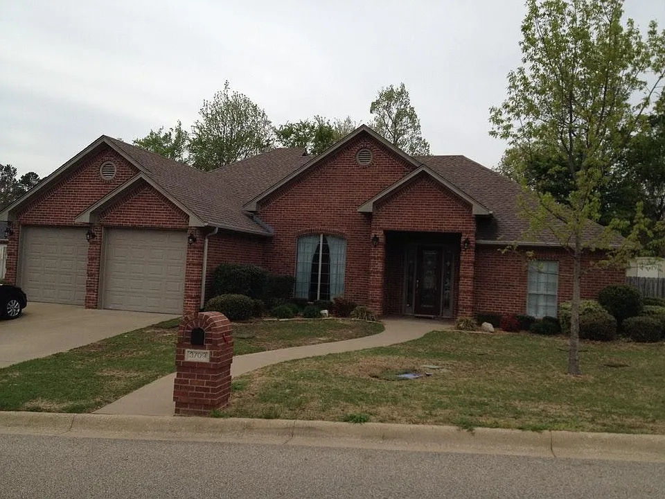 3709 Cabec Dr