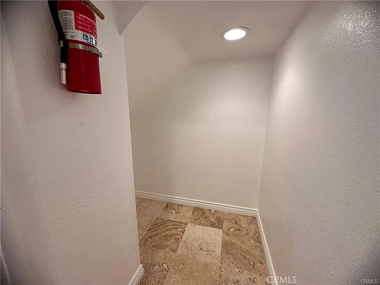 22867 Cove View St #B — Photo 35