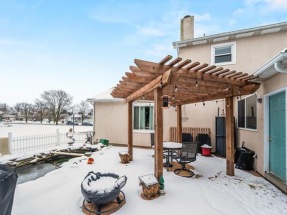 5th image of 2114 Heron Ln