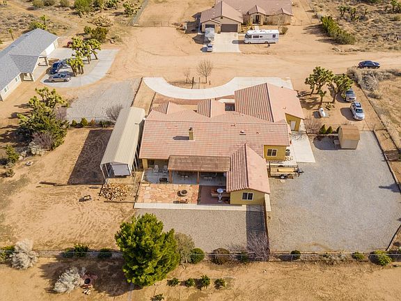 3rd image of 9388 Hollywood Ct
