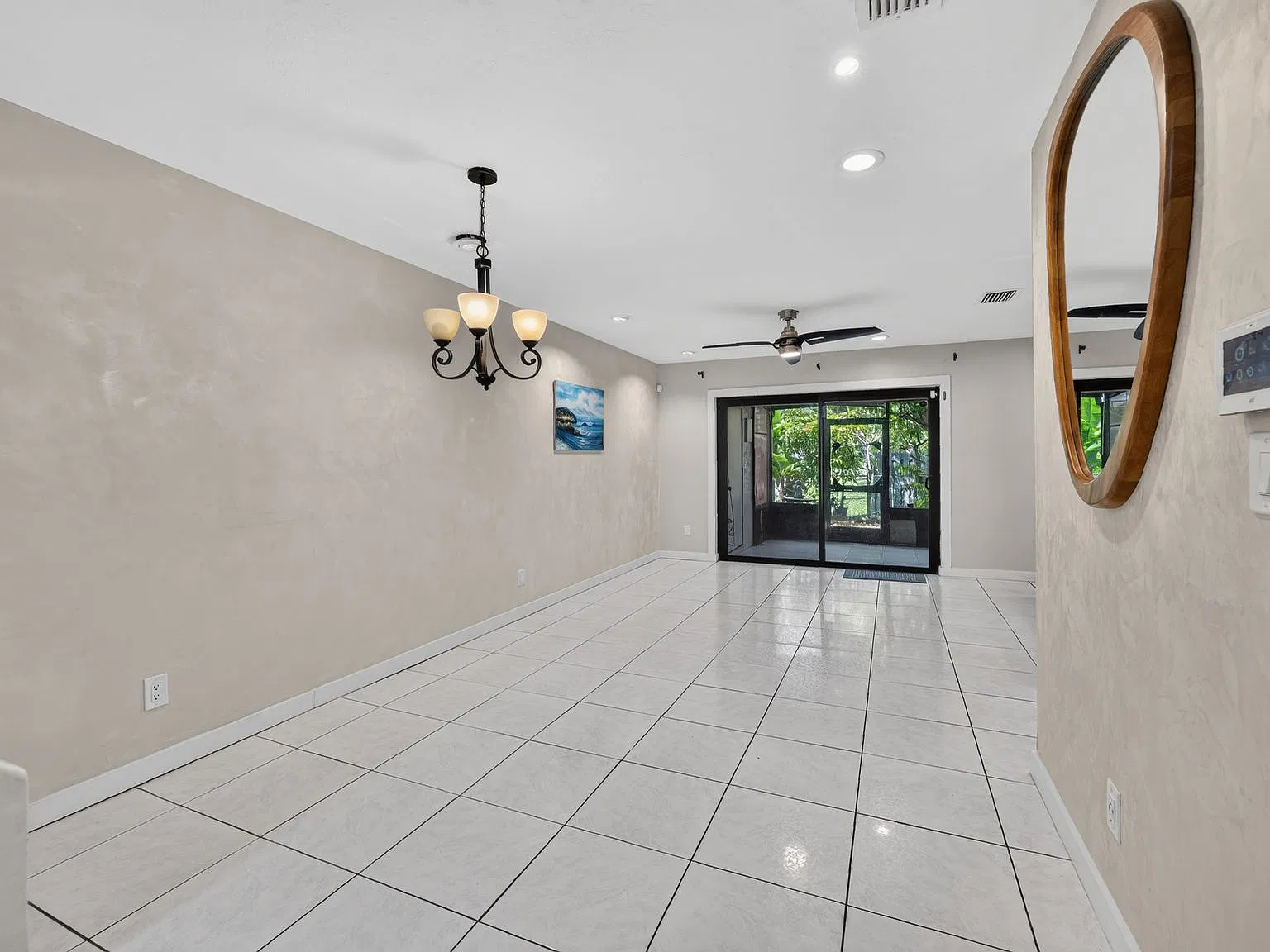 3 bed, 2.5 bath, 1223 sqft, $3,250 — Photo 4