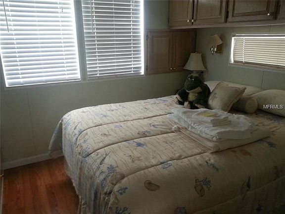 2nd image of 72 Crown Point Dr