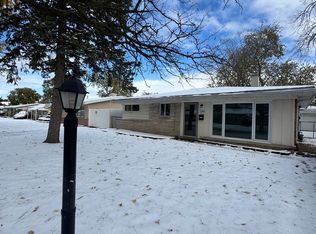 1383 Stanley Blvd, Calumet City, IL