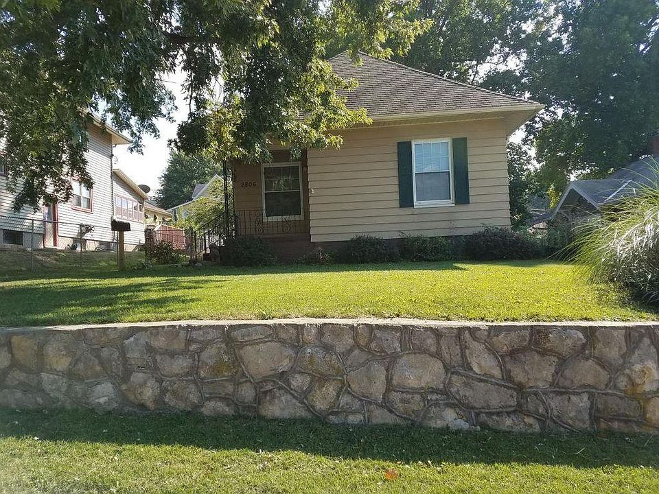 1st image of 2806 Monterey St