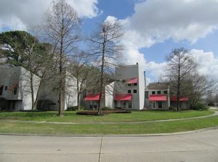 8441 E Cypress Point Ct, Baton Rouge, LA 70809