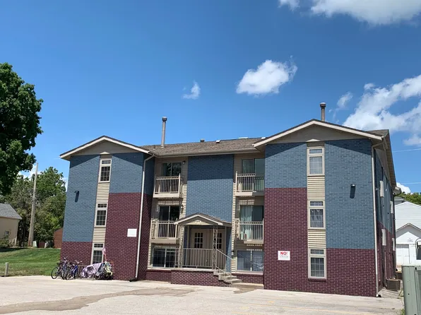 618 Iowa Ave APT 3, Iowa City, IA 52240