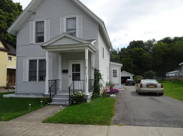 106 Academy St, Malone, NY 12953