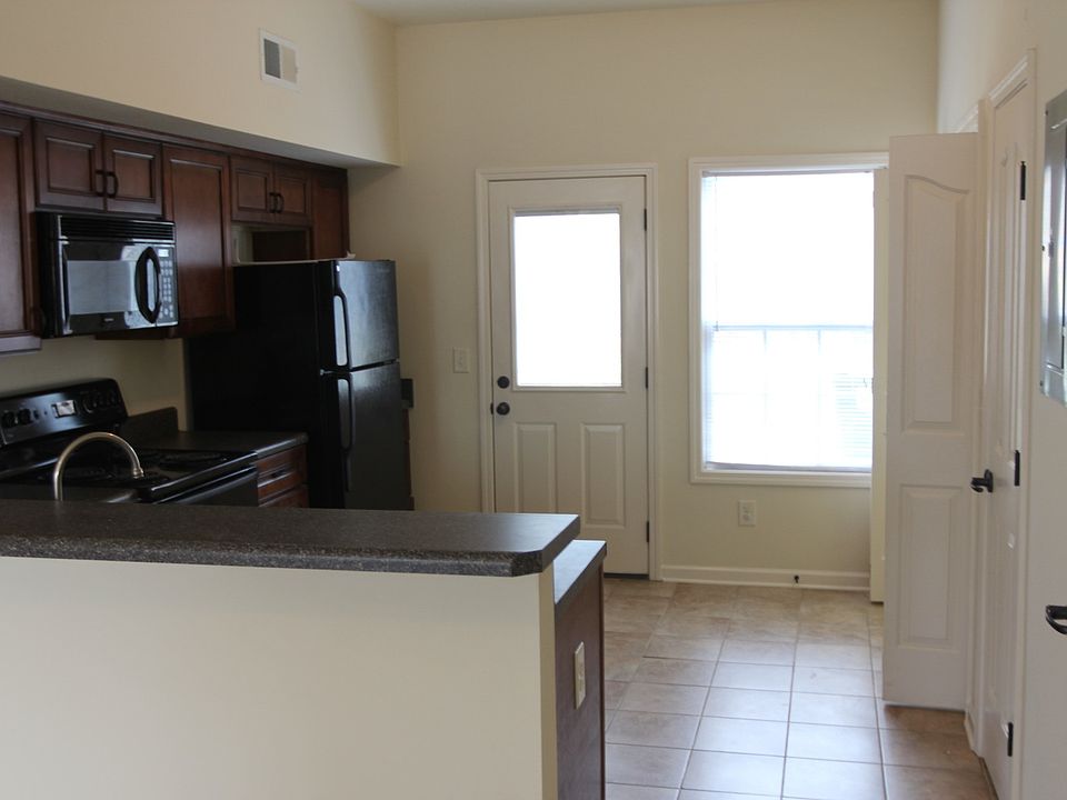 1st image of 1209 Ash Ridge Dr Unit D