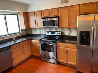 (Undisclosed Address), Glenview, IL 60025