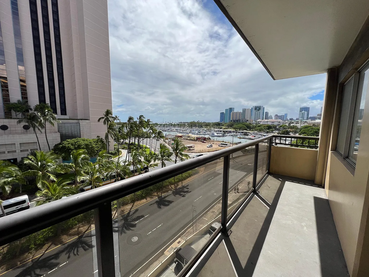 1684 Ala Moana Blvd — Photo 2