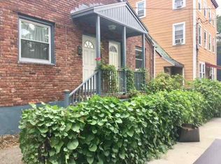 163 Pearl St #1F, Cambridge, MA 02139