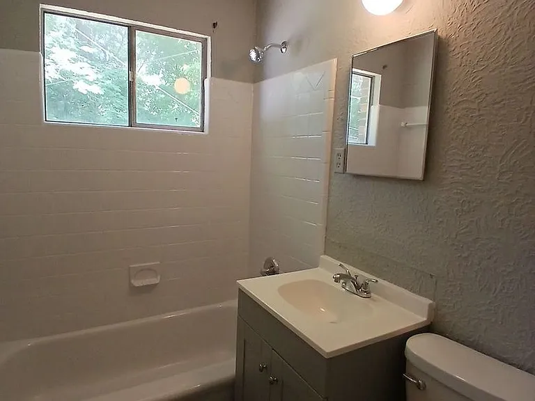 572 Jenson Rd — Photo 11