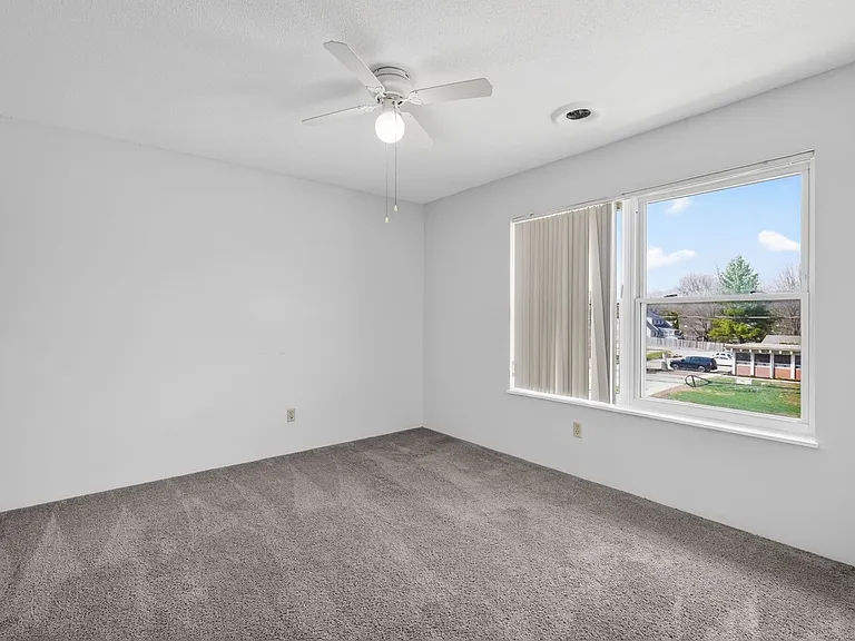 5616 Hickman Rd #5 — Photo 20