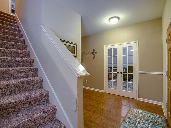 4th image of 5505 Vineyard Ln