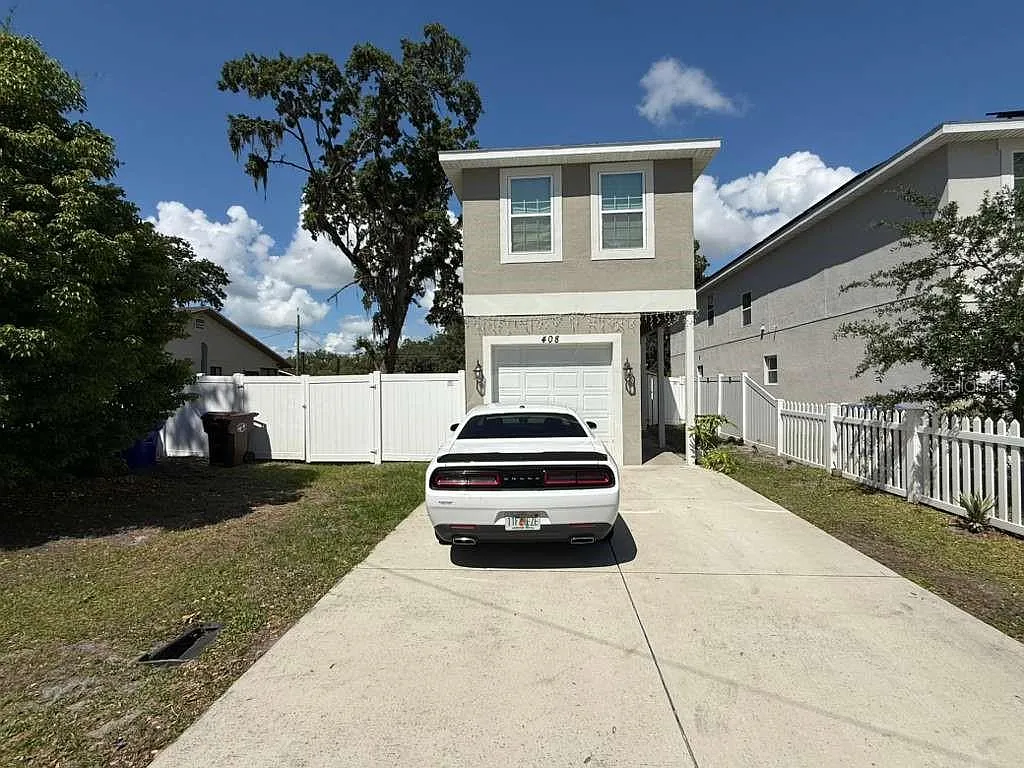 3 bed, 1.5 bath, 1535 sqft, $2,650 — Photo 2