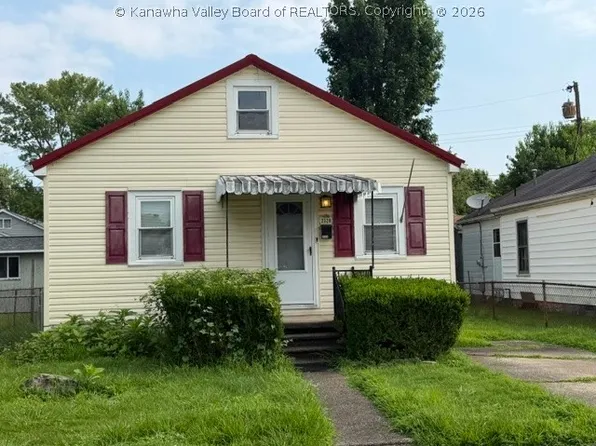 2520 Lincoln Ave, Saint Albans, WV 25177