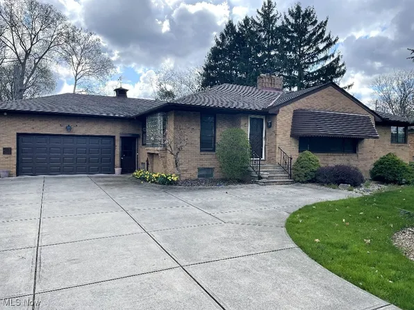 7751 W 130th St, Parma, OH 44130