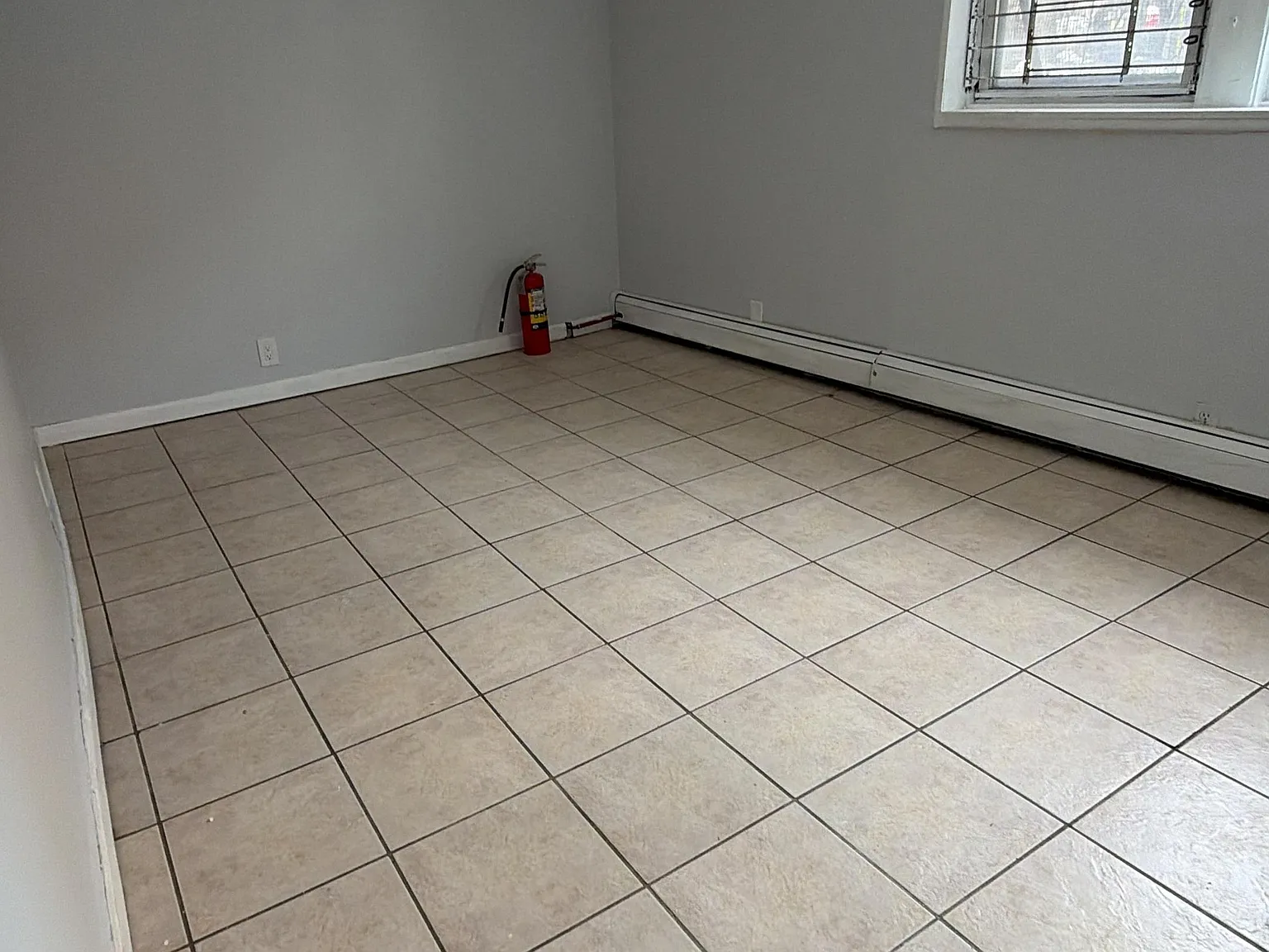2 bed, 800 sqft, $1,600 — Photo 4