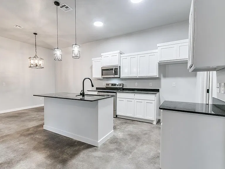 935 Coles Creek Ln #935 — Photo 9