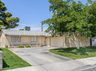 5812 Apple Valley Ln, Las Vegas, NV 89108