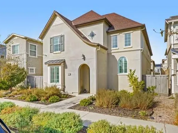 1025 Forbes Ln, Davis, CA 95616