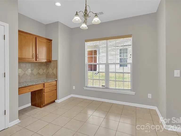 11239 Cypress View Dr — Photo 10