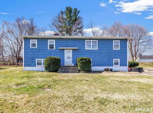44 Meadowbrook Road, Danbury, CT 06811