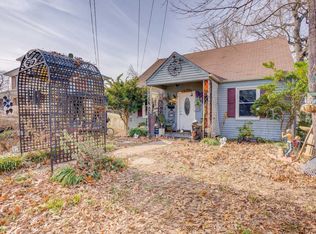 2010 Holley Rd NE, Roanoke, VA 24012