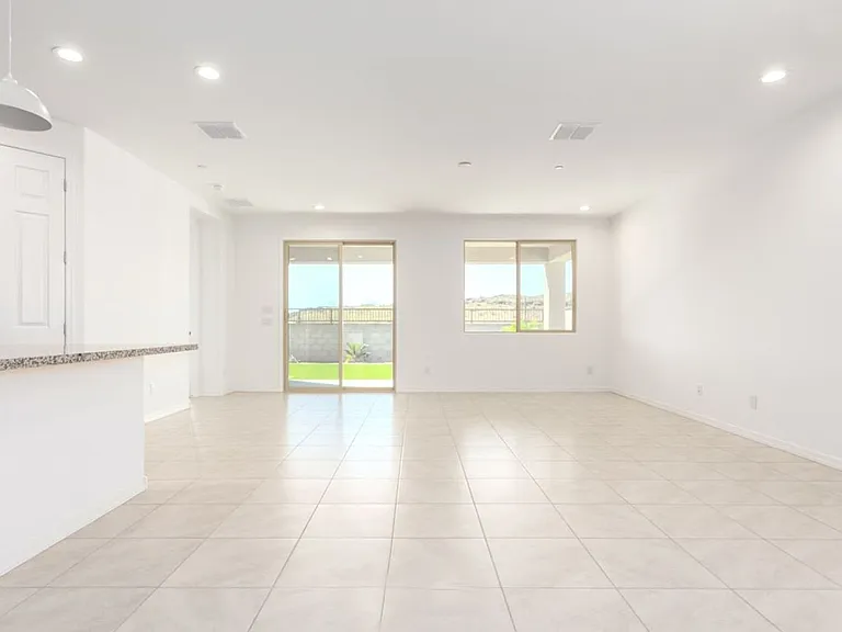 13573 W Shifting Sands Dr — Photo 8