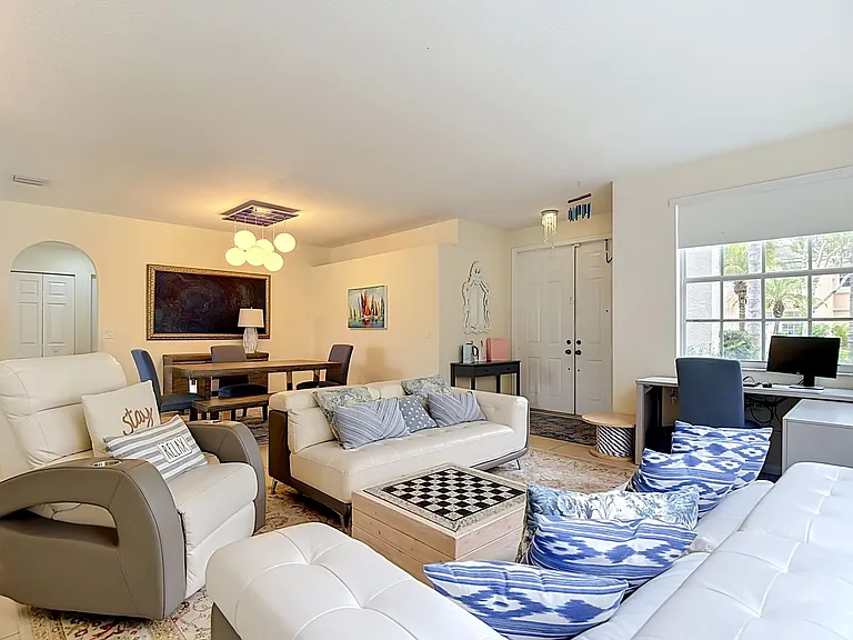 1154 Oakwater Dr — Photo 25