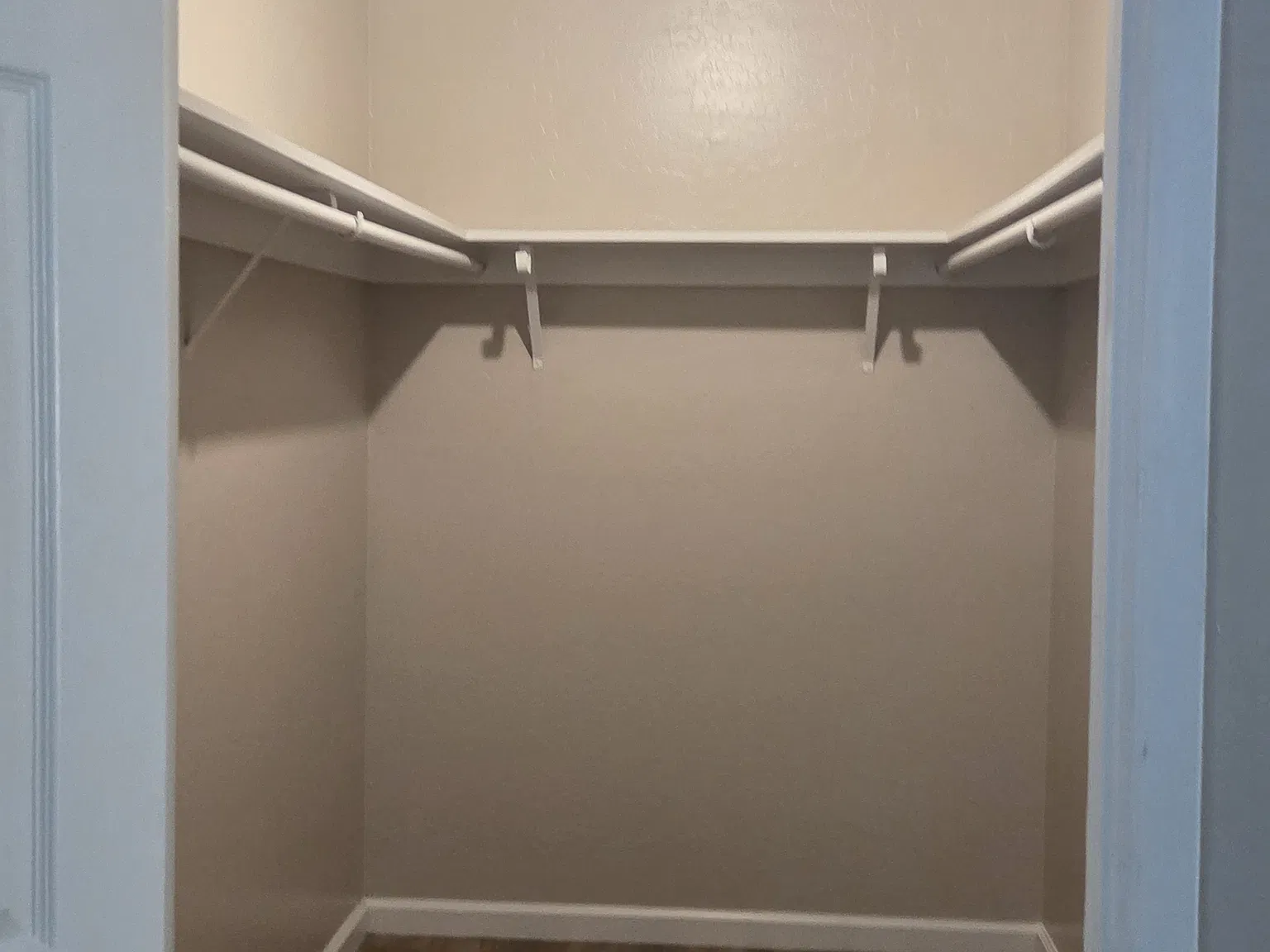 25684 Spring Dr — Photo 3