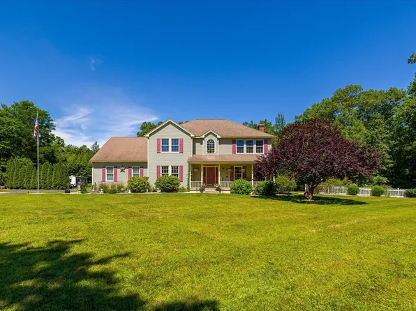 33 Helen Ln, Belchertown, MA 01007