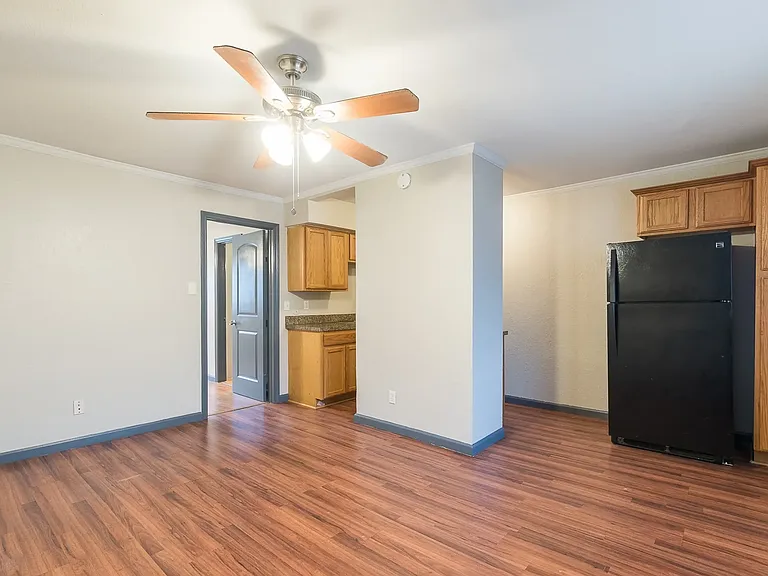 1505 W Lovers Ln #3 — Photo 13