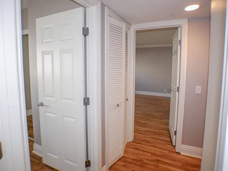 7509 Draper Ave #202 — Photo 24